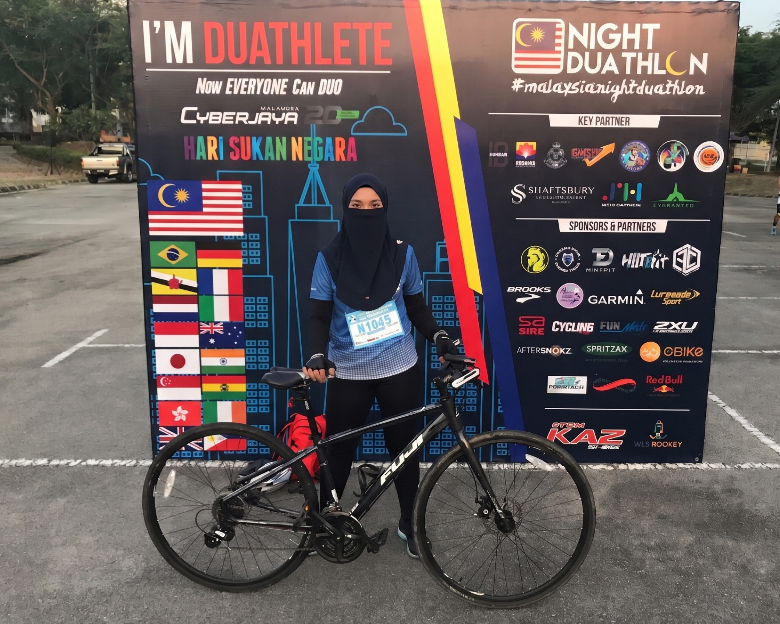 Coach Nora with her bicycle as a duathlete